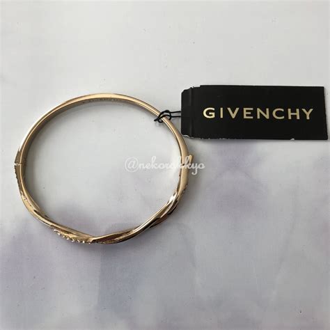 givenchy pavé twist bangle bracelet|Givenchy Pavé Twist Bangle Bracelet .